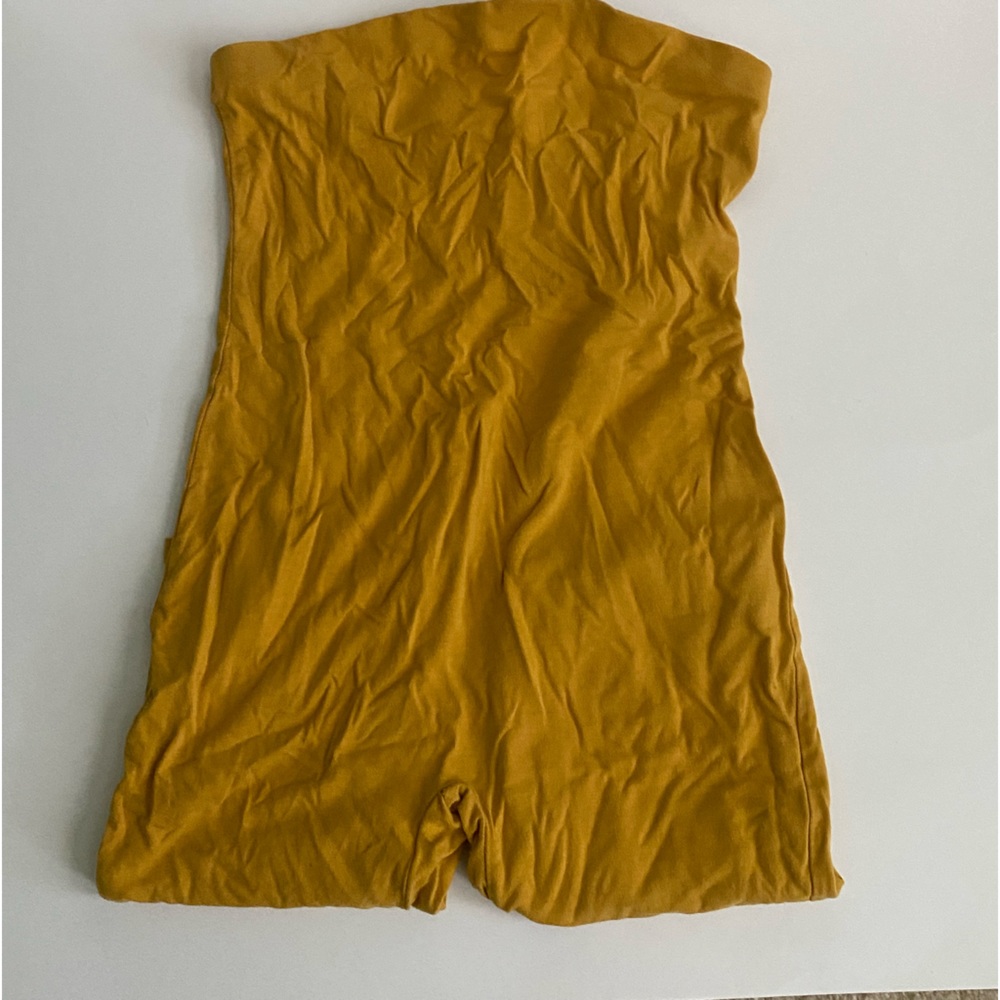 Yellow romper - Picture 3 of 3